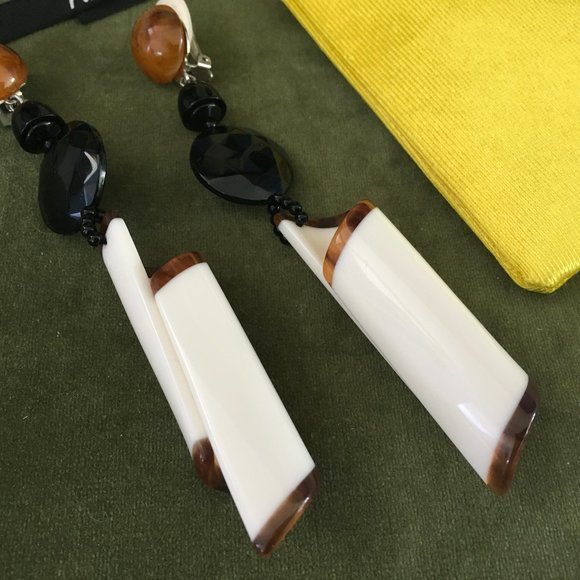 Angela Caputi Ivory Resin Dangle Clip Earrings - Picture 6 of 8